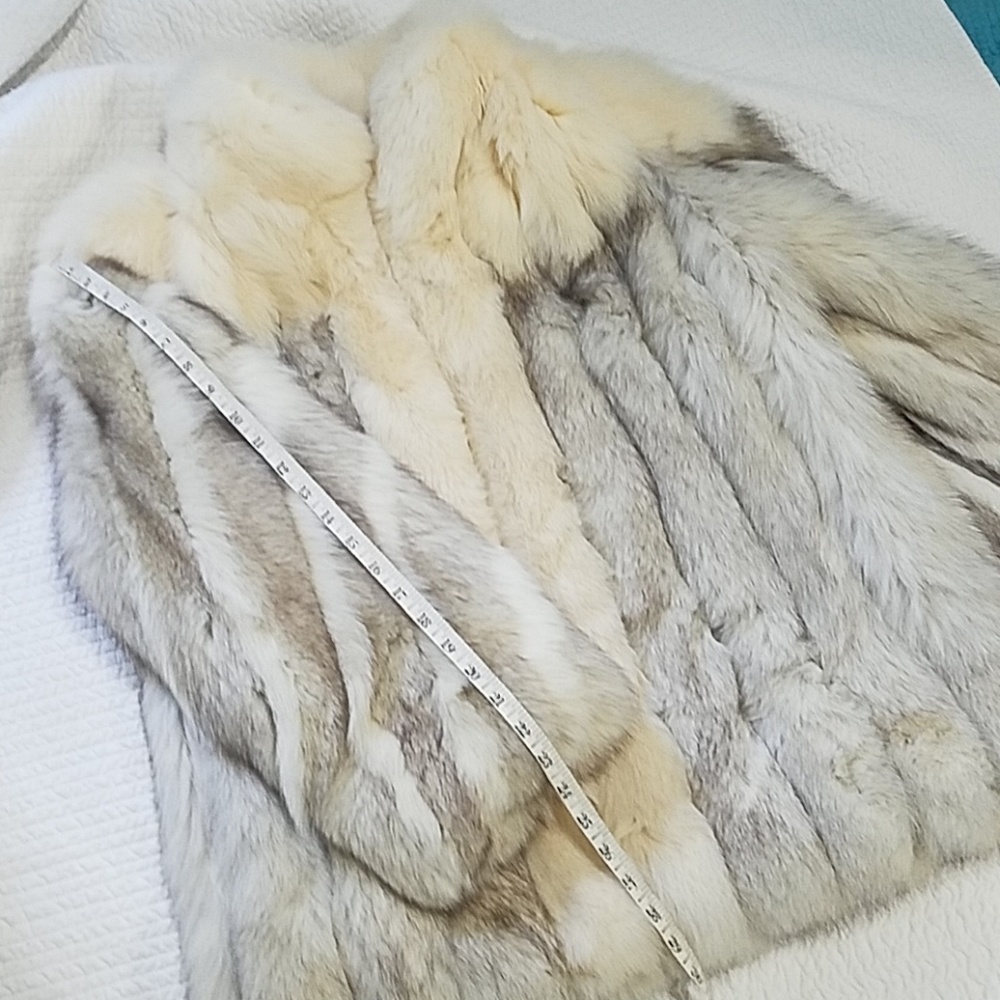Genuine Blue Fox coat - Picture 4 of 11